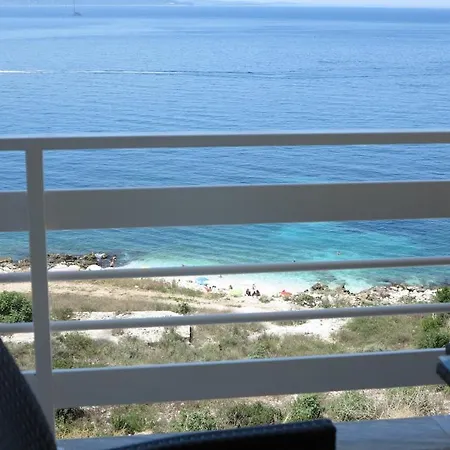 Seaview Escape