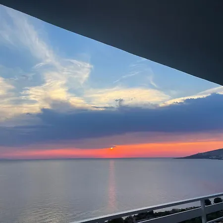 Seaview Escape Apartament *