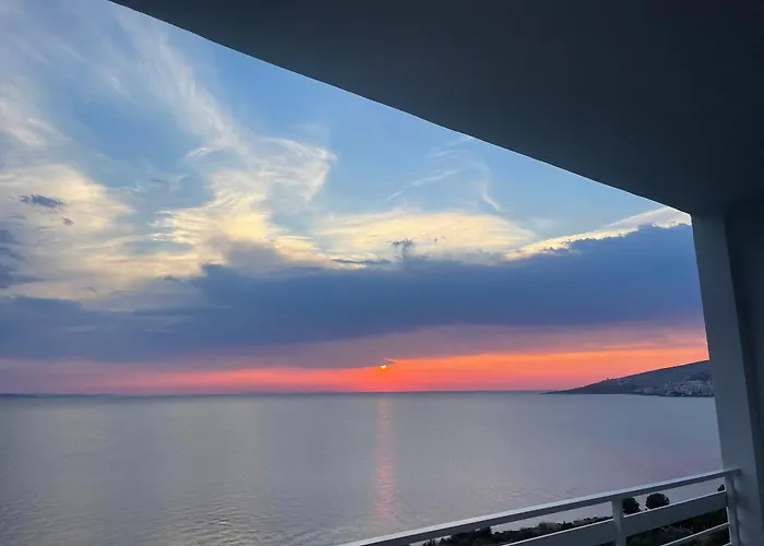 Seaview Escape Apartament *